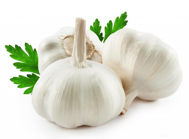 three-garlic