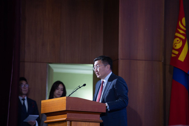2023 оны арванхоёрдугаар сарын 08. Хүний эрхийн түгээмэл Тунхаглал батлагдсаны 75 жилийн ойн хүрээнд "Хүний эрхийн Үндэсний Форум-2023" Монгол Улсын Ерөнхийлөгчийн ивээл дор зохион байгуулагдаж байна. 

ГЭРЭЛ ЗУРГИЙГ Б.БЯМБА-ОЧИР/MPA