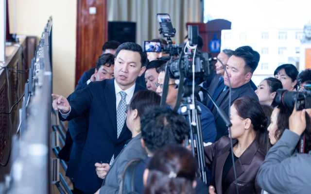 7fS6y6cHxZYuX063Hxhp